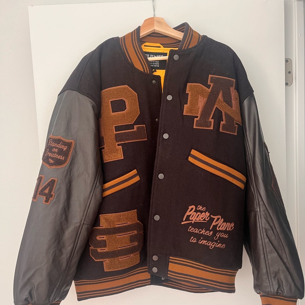 NWT Paper Planes ‚Eternally Greatfull‘ Leather Varsity Jacket XL